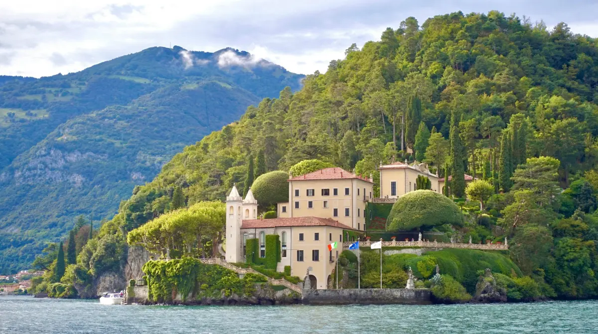 villa del balbianello overlooking lake como in italy