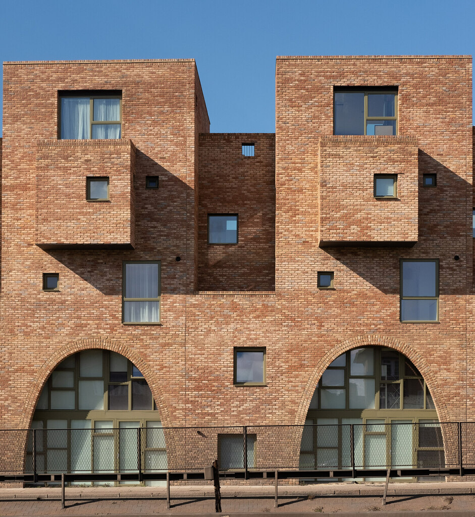 Edgewood Mews housing project by Peter Barber Architects.