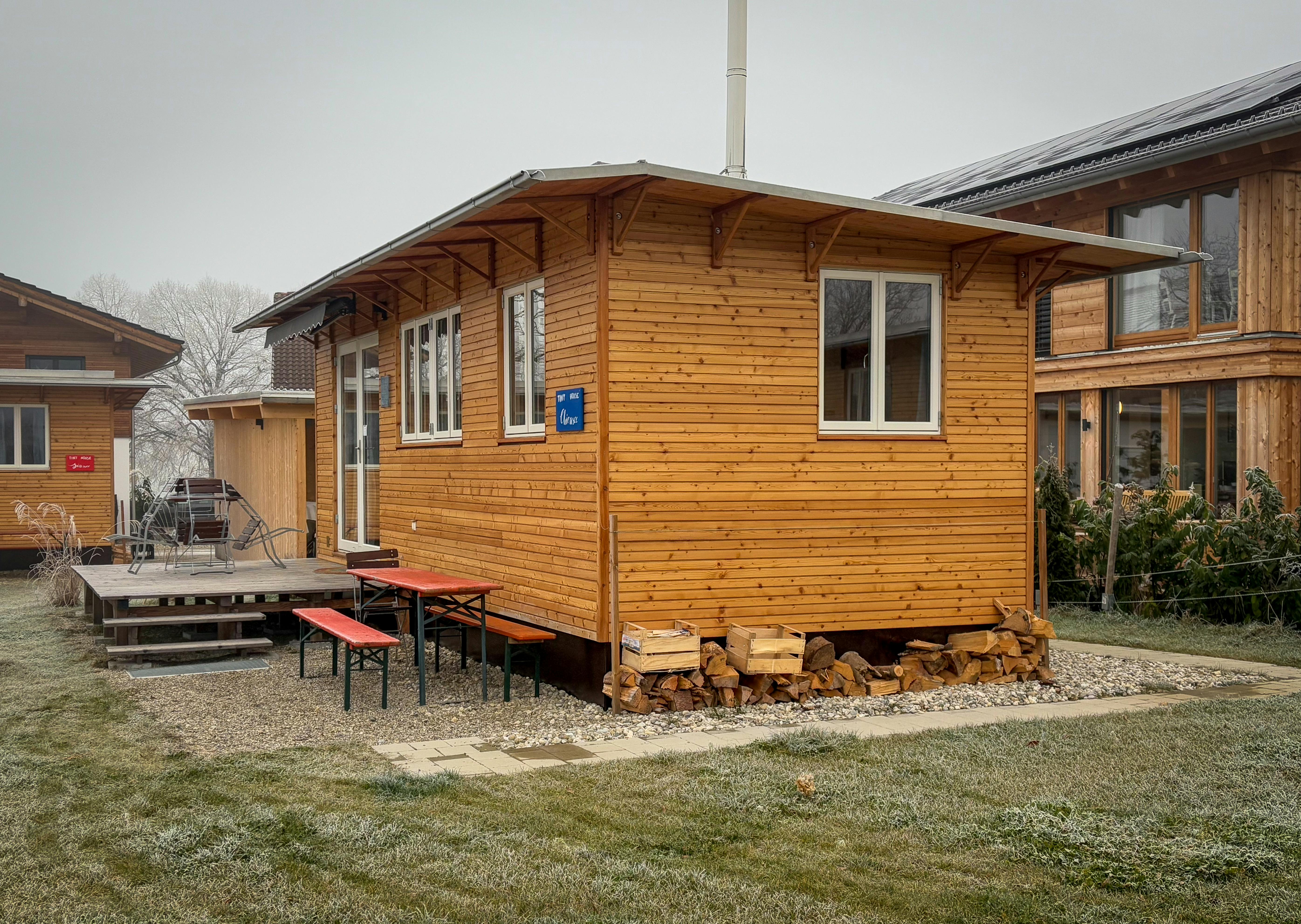 Medium-sized wooden house designed for easy relocation and mobile living.