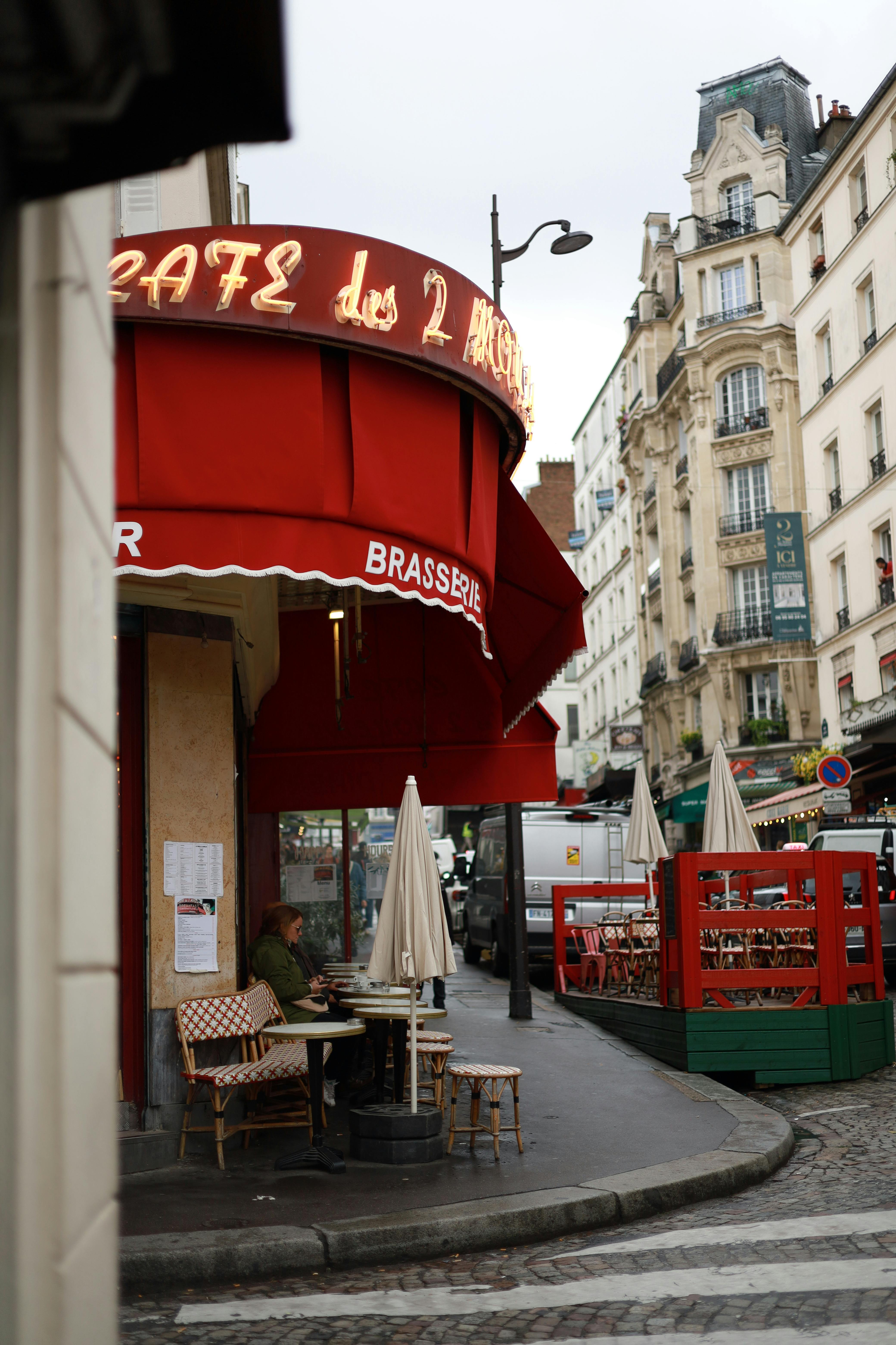 Paris street cafe showing human-scale proportions.