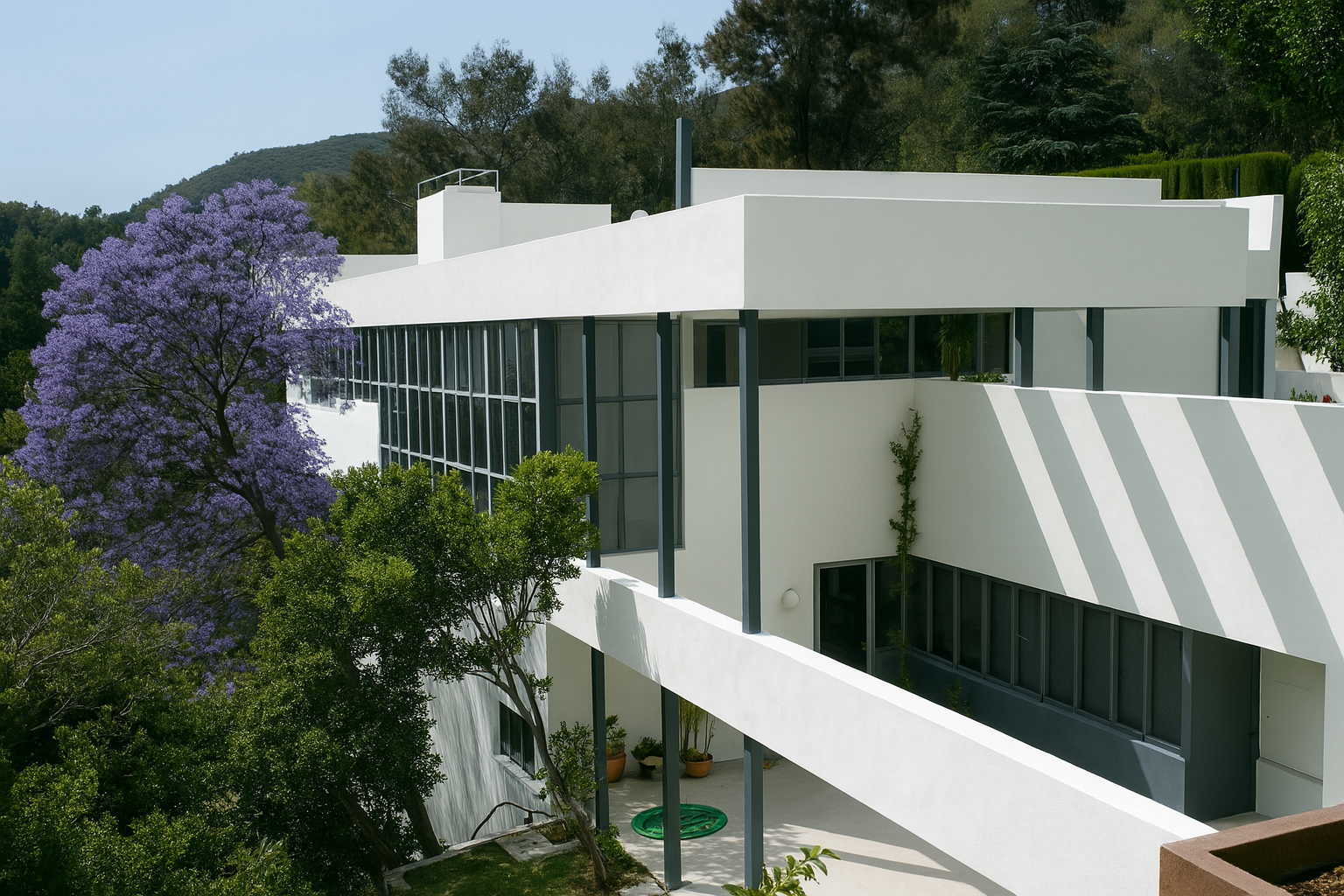 Lovell House in Los Angeles designed by Richard Neutra in International Style.