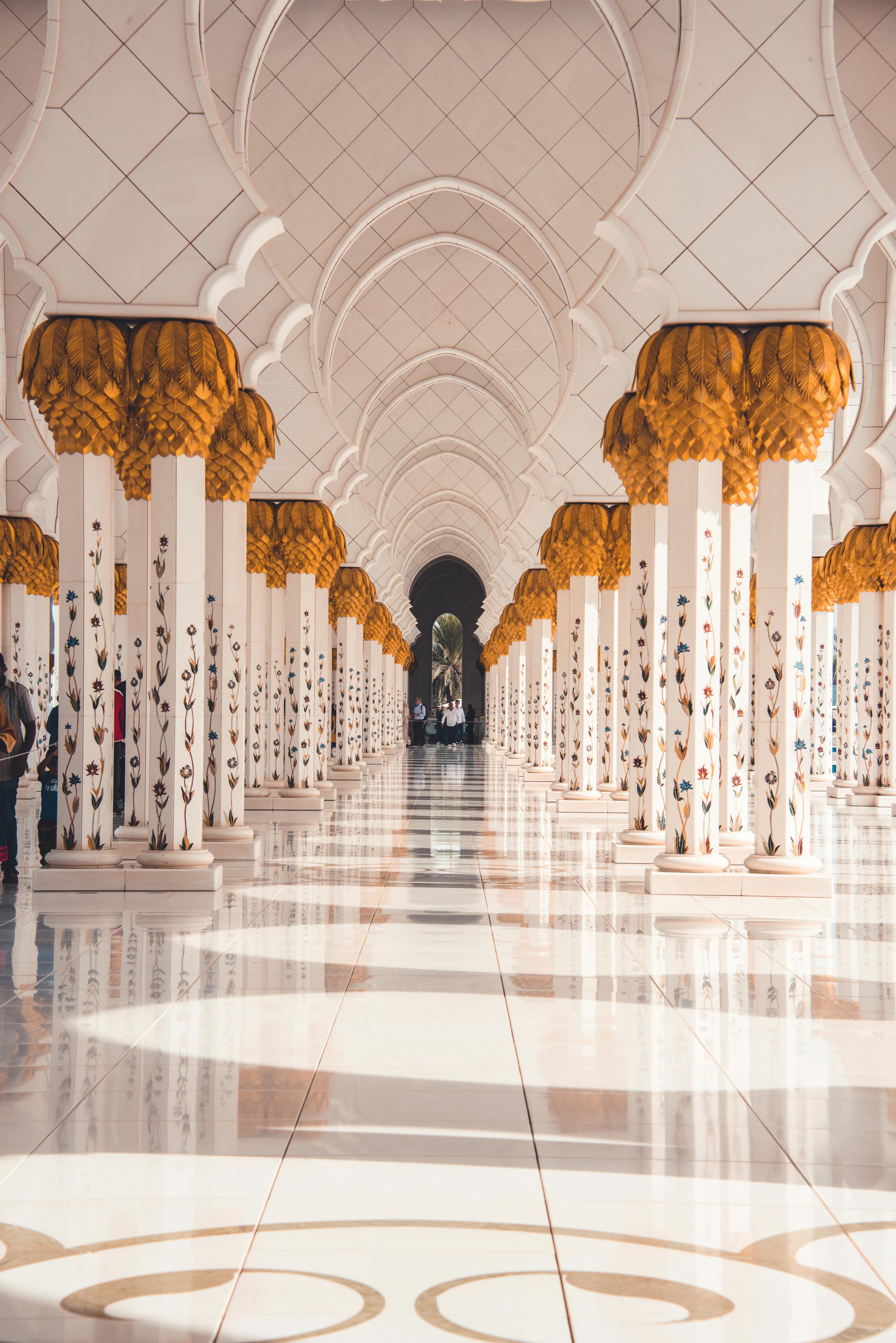 Arched colonnade of Sheikh Zayed Mosque.