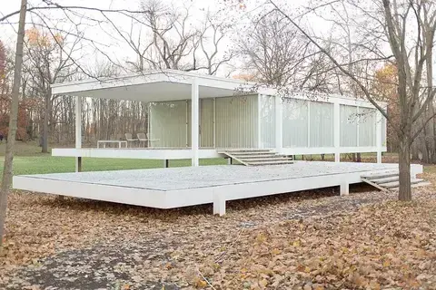 The Farnsworth House, designed by Mies van der Rohe, is an iconic example of modernist architecture. Located in Plano, Illinois, and completed in 1951.